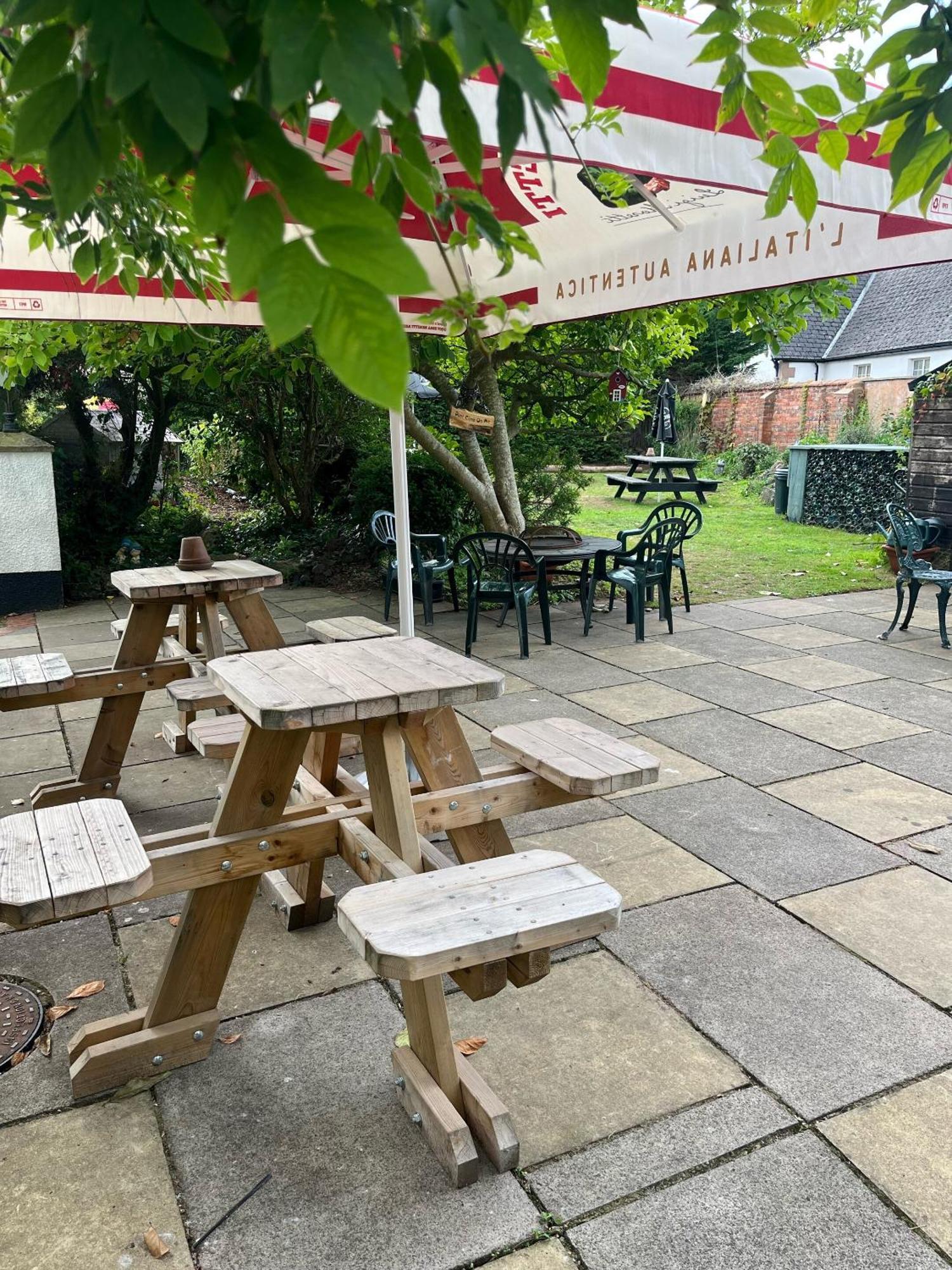 Thorverton Arms Phòng bức ảnh