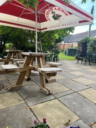 Thorverton Arms Ngoại thất bức ảnh